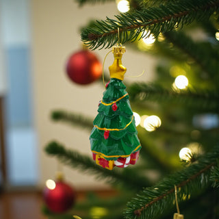 Classic evergreen and gold Christmas tree ornament hanging décor