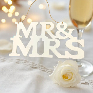 Mr and Mrs Sign The Holiday Shop
